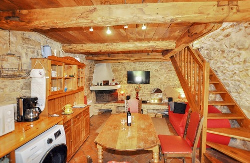 Assignan House | 1 bedroom stunning home in Assignan