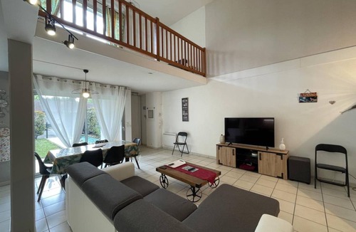 Centre Ville House | 100 m² Gîte ∙ 3 bedrooms ∙ 7 guests