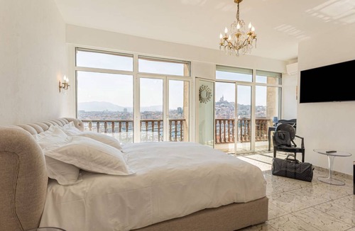 Hotel-de-Ville Apartment | 107 m² Apartment ∙ 2 bedrooms ∙ 4 guests