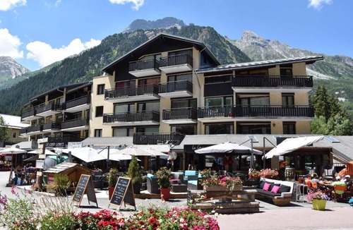 Pralognan-la-Vanoise Apartment | 10m from ski slopes, 4th floor, balcony, parking, tv, ski locker, 24m², Pralognan-la-Vanoise