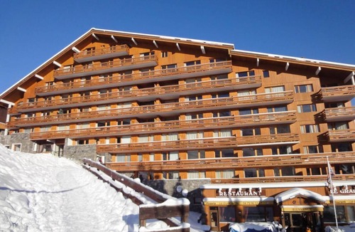 Meribel-Mottaret Apartment | 10m from ski slopes, 6th floor, balcony, ski locker, 33m², Méribel-Mottaret