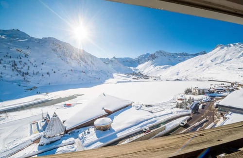 Tignes le Lac Apartment | 10m from ski slopes, 11st floor, tv, ski locker, 80m², Tignes