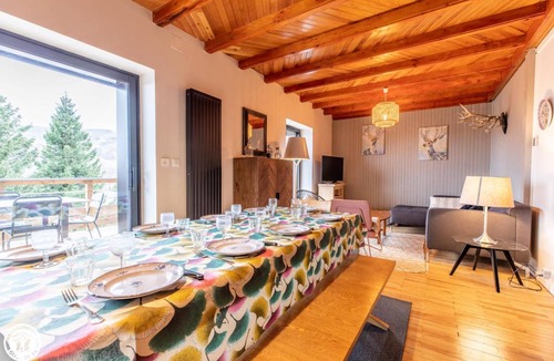 Besse-et-Saint-Anastaise House | 110 m² Gîte ∙ 5 bedrooms ∙ 6 guests