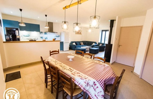 Lacave House | 112 m² Gîte ∙ 4 bedrooms ∙ 8 guests