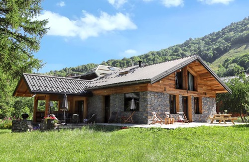 Valloire Ski Chalet | 120 m² Chalet ∙ 4 bedrooms ∙ 10 guests