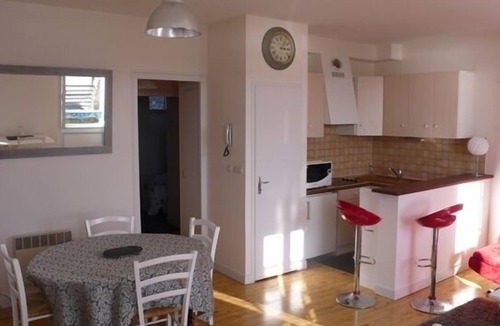 La Rochelle City Centre Apartment | 120€ per night for 4 people 7 Nights minimum.