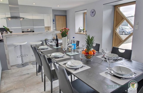 Quemperven House | 122 m² Gîte ∙ 5 bedrooms ∙ 8 guests