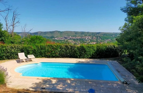 Joyeuse House | 126 m² House ∙ 4 bedrooms ∙ 8 guests