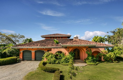 Dominicalito Villa | 129 5 STAR REVIEWS, SUNSETS 365, INFINITY EDGE POOL, WHITE WATER OCEAN VIEW