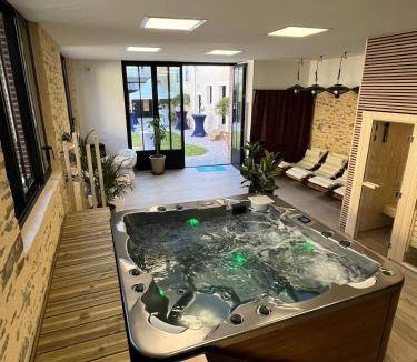 Centre-ville rive gauche Bed & Breakfast | 156 m² Bed and breakfast ∙ 4 guests