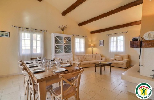 Le Pegue House | 150 m² Gîte ∙ 4 bedrooms ∙ 8 guests