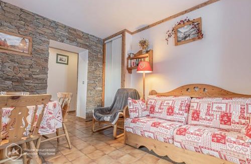 Lanslevillard Apartment | 153 Rue des Rochers