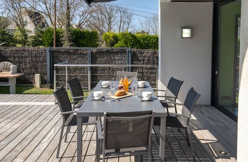 Locquirec Other | 180 m² Accommodation ∙ 3 bedrooms ∙ 6 guests
