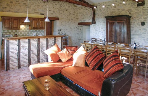 Saint-Meard-de-Gurcon House | 184 m² House ∙ 5 bedrooms ∙ 12 guests
