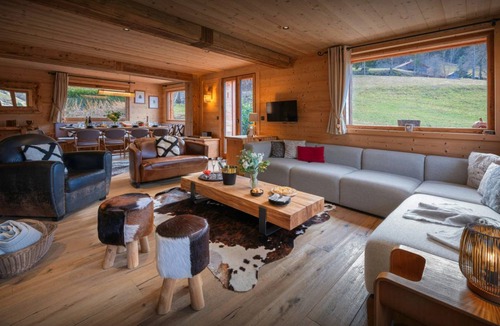 Les Villards-sur-Thones Ski Chalet | 190 m² Chalet ∙ 4 bedrooms ∙ 10 guests