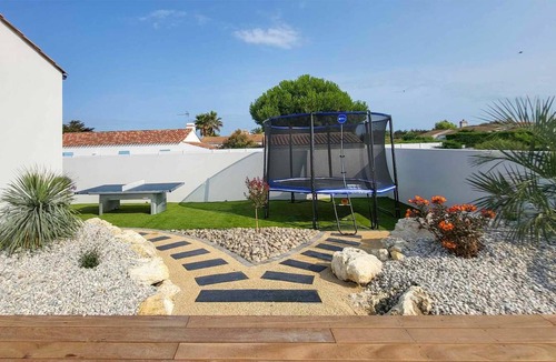Barbatre House | 190 m² House ∙ 5 bedrooms ∙ 10 guests