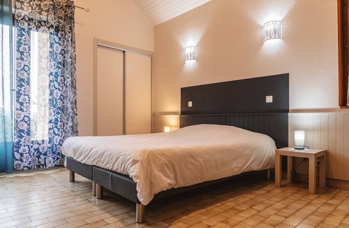 Saint-Leger-de-Peyre Resort | 2/4 person gîte in vacation village