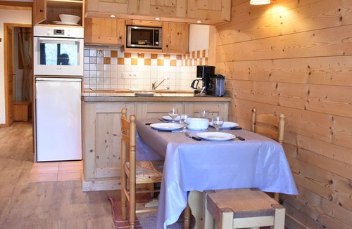 Meribel Apartment | 2-room apartment with balcony in Méribel, close to shops and slopes