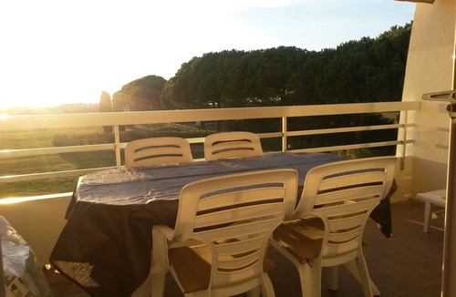 Le Grau-Du-Roi Apartment | 2-room cabin studio with view of the sea in Port-Camargue