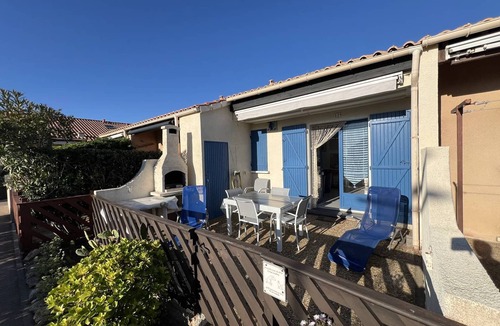 Leucate Villa | 2 Room Cottage + Loft in Port Leucate, 6 People, Parking, Near Beach