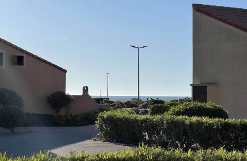 Leucate Villa | 2 Room Cottage + Loft in Port Leucate, 6 People, Parking, Near Beach