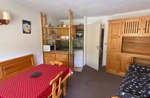 Montgenevre Apartment | 2-Room + Mountain Corner - Rated 2* - 6 People - On the Slopes in Montgenèvre