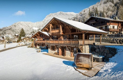 Saint-Jean-dʼAulps Ski Chalet | 207 m² Chalet ∙ 4 bedrooms ∙ 8 guests