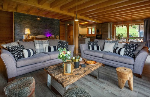 Saint-Jean-dʼAulps Ski Chalet | 207 m² Chalet ∙ 4 bedrooms ∙ 8 guests