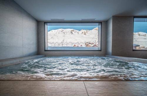 Tignes le Lac Apartment | 215 m² Serviced apartment ∙ 8 bedrooms ∙ 16 guests