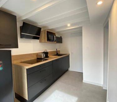 Saint-Serge Apartment | 29 m² Apartment ∙ 1 bedroom ∙ 4 guests