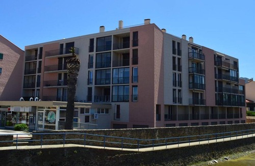 Banyuls-sur-Mer Apartment | 3-room apartment, central, near beach, 6 sleeps, sea view, dishwasher, pets allowed