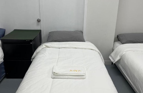 Auckland Apartment | 3 single and 2 double sofa beds Apartment 7