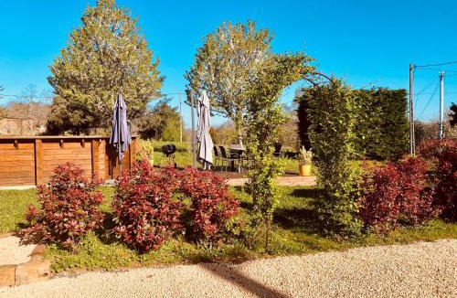 Capdrot House | 3-Star Tourism Rated Holiday Home with Air Con and Private Heated Pool - 40 Mins from Bergerac