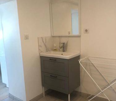 Bron Apartment | 30 m² Apartment ∙ 1 bedroom ∙ 4 guests
