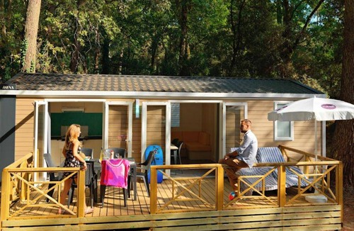 Saint-Palais-sur-Mer House | 31 m² Mobile home ∙ 2 bedrooms ∙ 5 guests