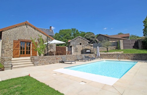 Saint-Sylvestre Villa | 320 m² Villa ∙ 5 bedrooms ∙ 14 guests