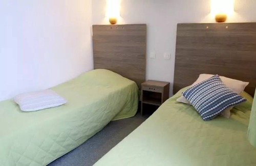 Bassignac Ski Chalet | 36 m² Chalet ∙ 2 bedrooms ∙ 5 guests