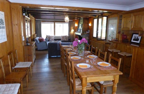 Les Contamines-Montjoie Ski Chalet | 360 m² Chalet ∙ 7 bedrooms ∙ 15 guests
