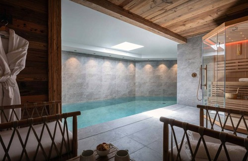 La Clusaz Ski Chalet | 362 m² Chalet ∙ 5 bedrooms ∙ 10 guests