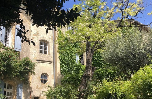 Montaren-et-Saint-Mediers Apartment | 3kms from Uzès in 17th century residence, lovely 3-room apartment with poetic garden