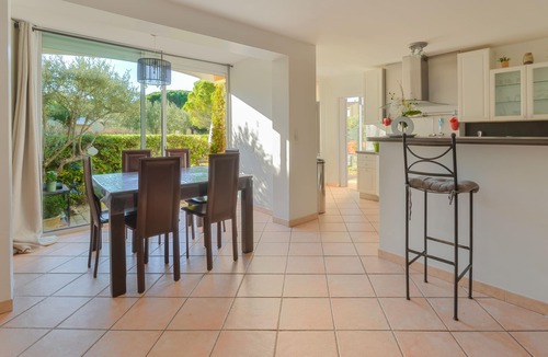 Cassis Apartment | 4 bedroom apartment in a high class complex with a swimming pool