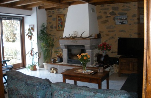 Saint-Etienne-sur-Blesle House | 4* located in small village in Auvergne in the middle of the country
