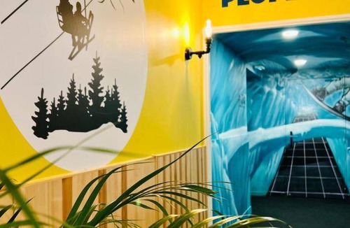 Les Deux Alpes Hostel | 45 m² Hostel ∙ 127 guests