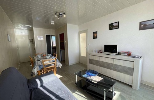 France Apartment | 47 m² Apartment ∙ 2 bedrooms ∙ 6 guests