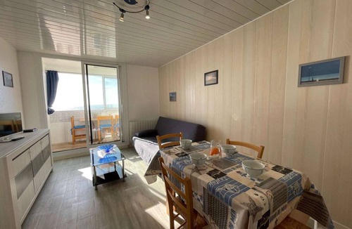 France Apartment | 47 m² Apartment ∙ 2 bedrooms ∙ 6 guests