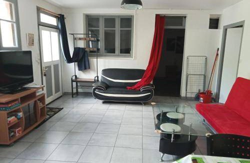 Plouray Apartment | 60 m² Apartment ∙ 2 bedrooms ∙ 6 guests