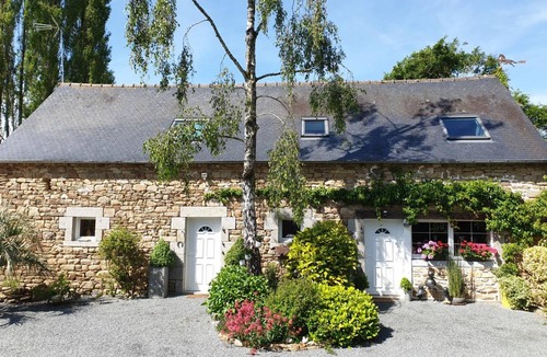 Plouvara House | 60 m² Gîte ∙ 2 bedrooms ∙ 4 guests