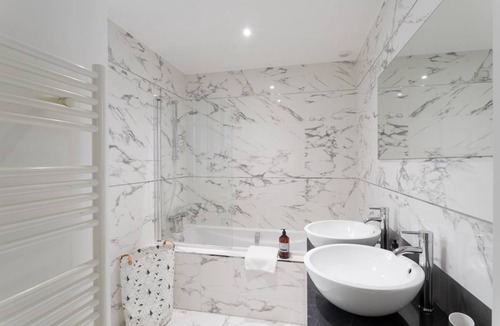 Dinard Apartment | 64 m² Apartment ∙ 3 bedrooms ∙ 6 guests