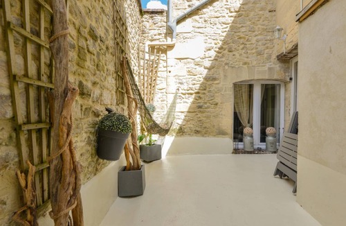 Bayeux Apartment | 66 m² Apartment ∙ 2 bedrooms ∙ 6 guests