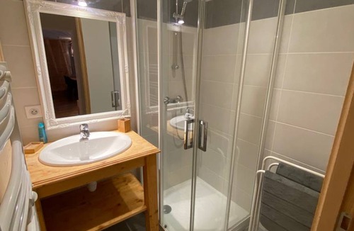 Laveissiere Apartment | 75 m² Apartment ∙ 4 bedrooms ∙ 9 guests